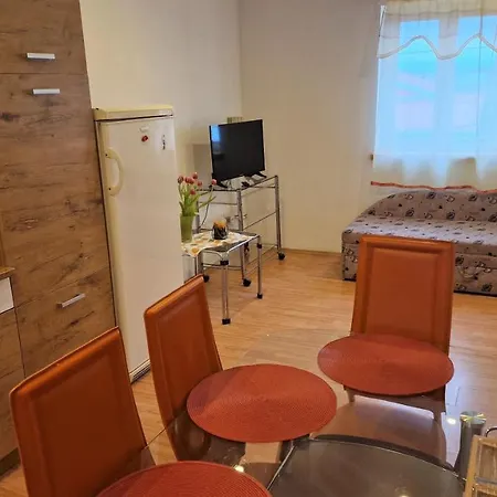 Simple 3-room Lejlighed