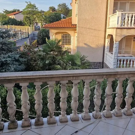 Simple 3-room Kukuljanovo